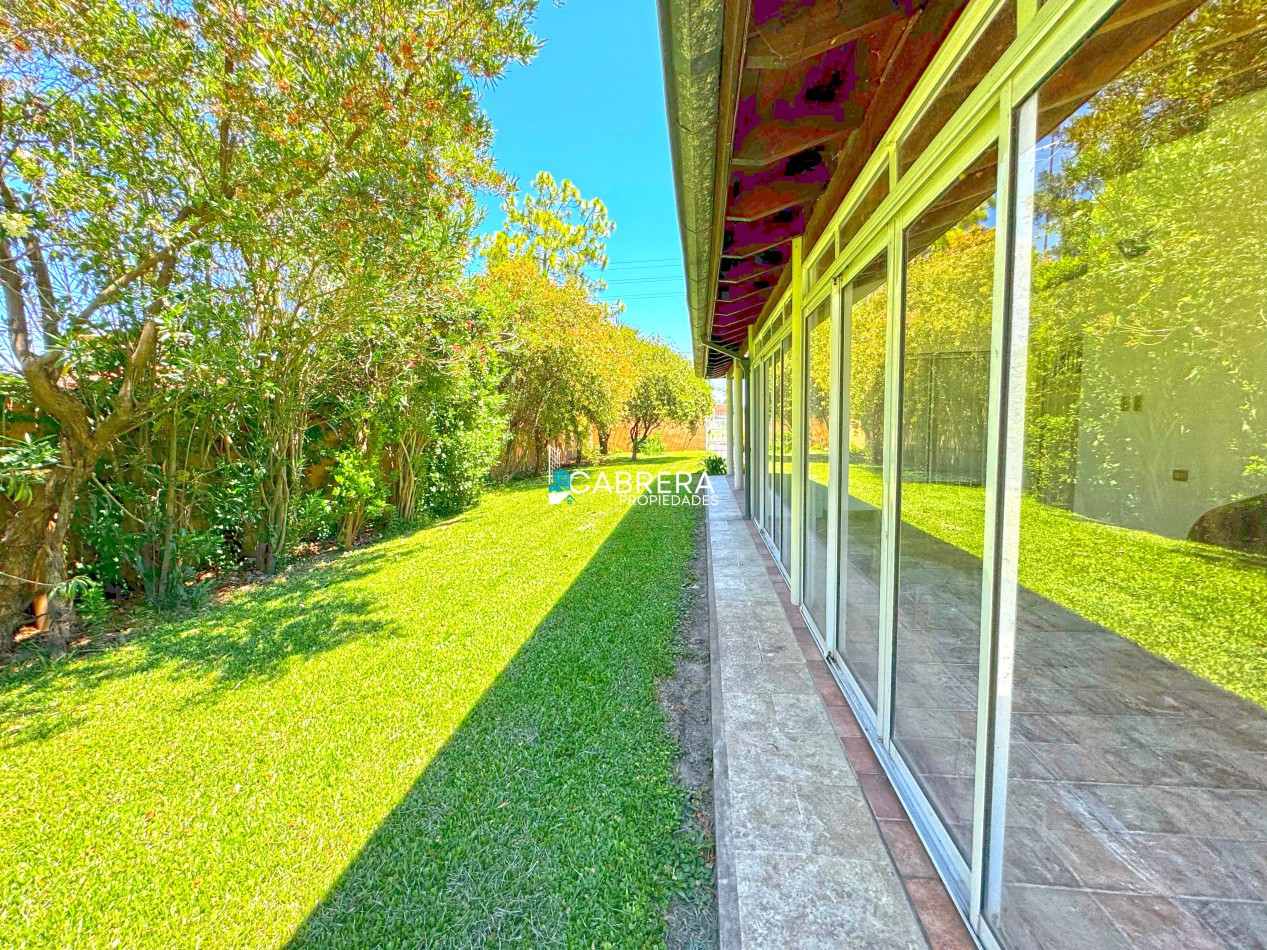 CASA EN VENTA EN GENERAL RODRIGUEZ
