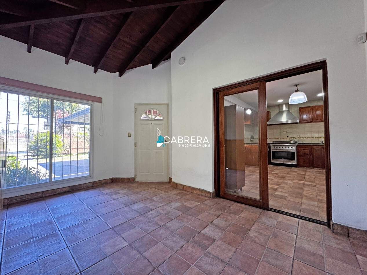 CASA EN VENTA EN GENERAL RODRIGUEZ