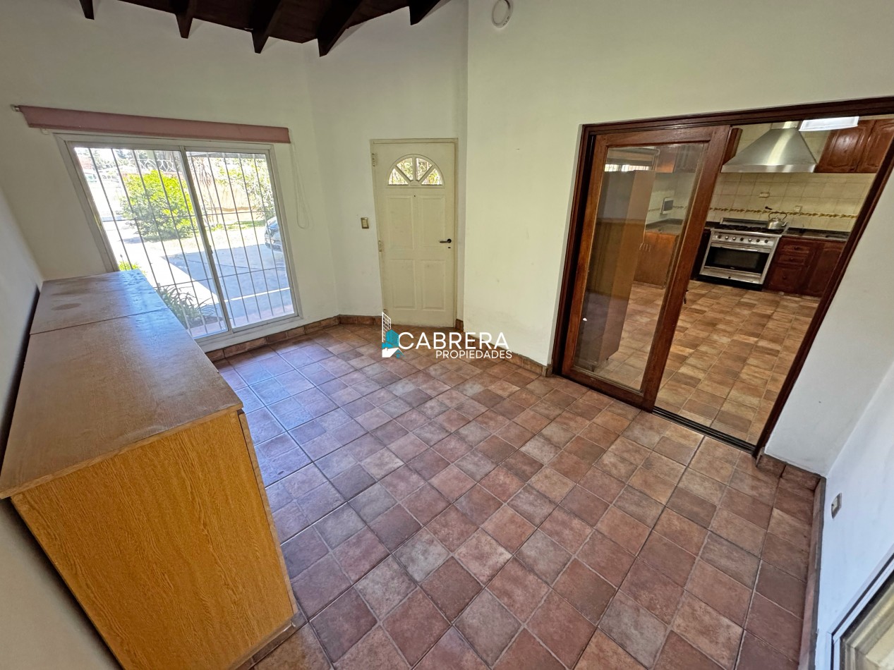 CASA EN VENTA EN GENERAL RODRIGUEZ