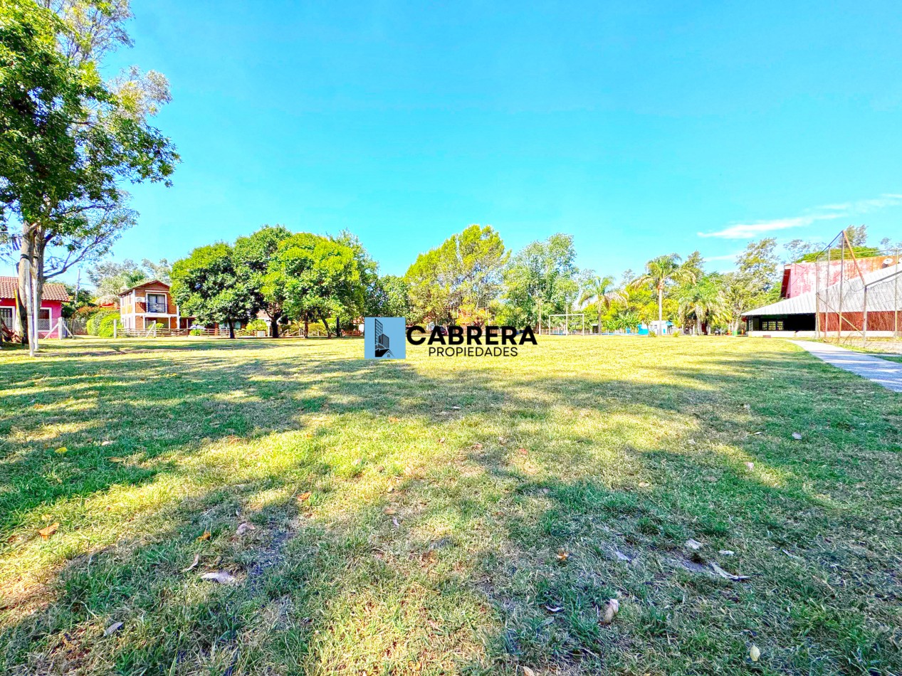 CASA EN VENTA DE 4 AMBIENTES EN MORENO - CAMPO LAS ACACIAS