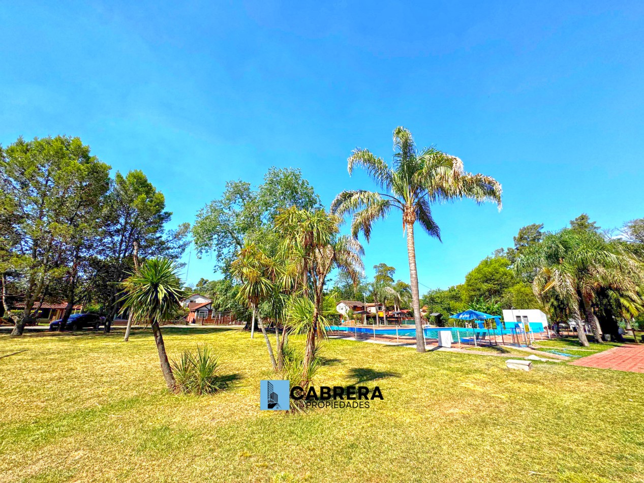 CASA EN VENTA DE 4 AMBIENTES EN MORENO - CAMPO LAS ACACIAS