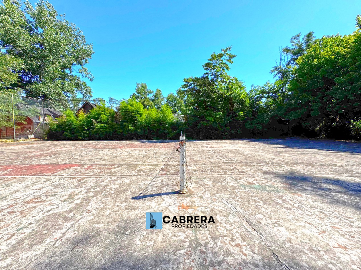 CASA EN VENTA DE 4 AMBIENTES EN MORENO - CAMPO LAS ACACIAS