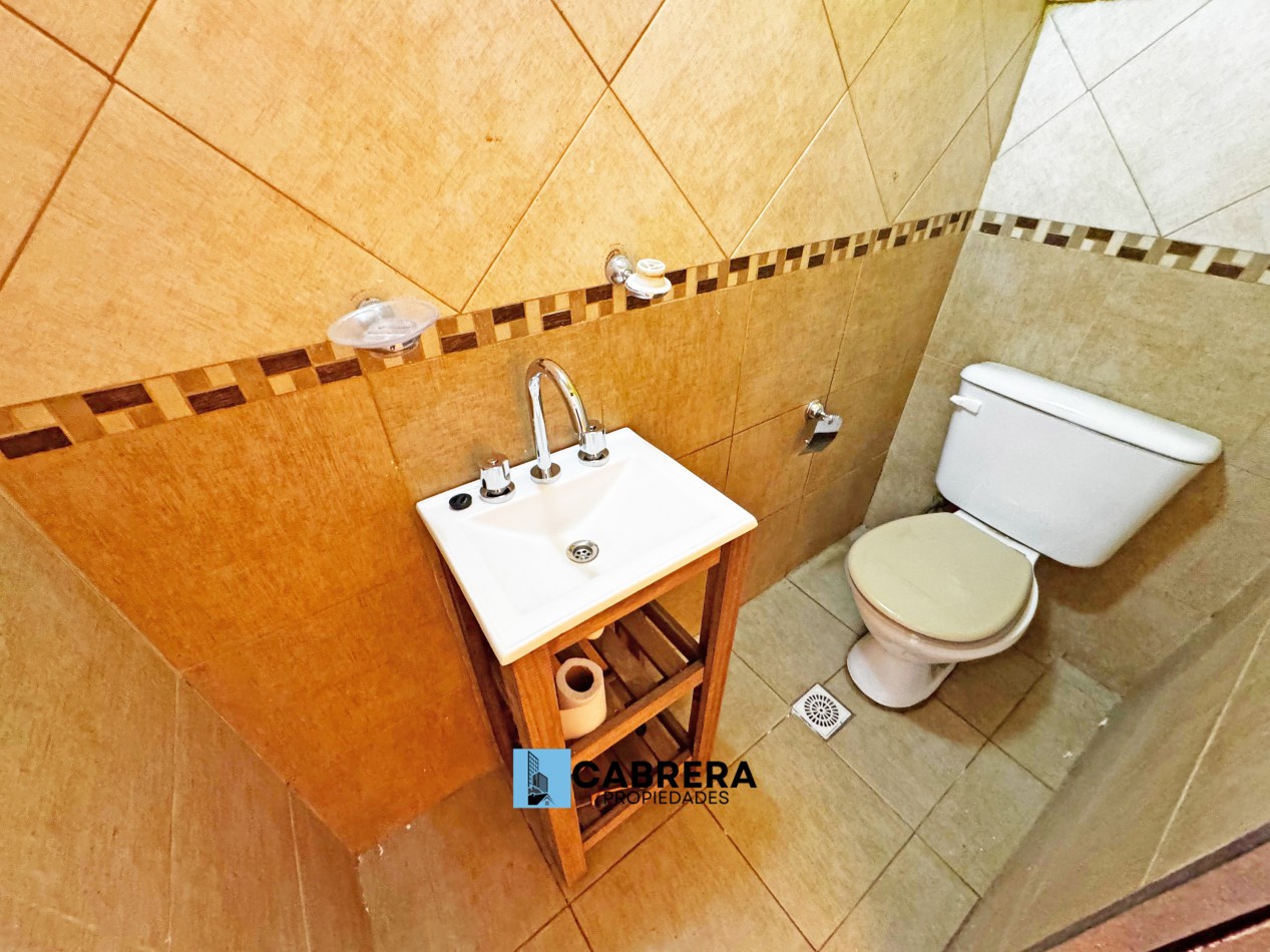CASA EN VENTA DE 4 AMBIENTES EN MORENO - CAMPO LAS ACACIAS