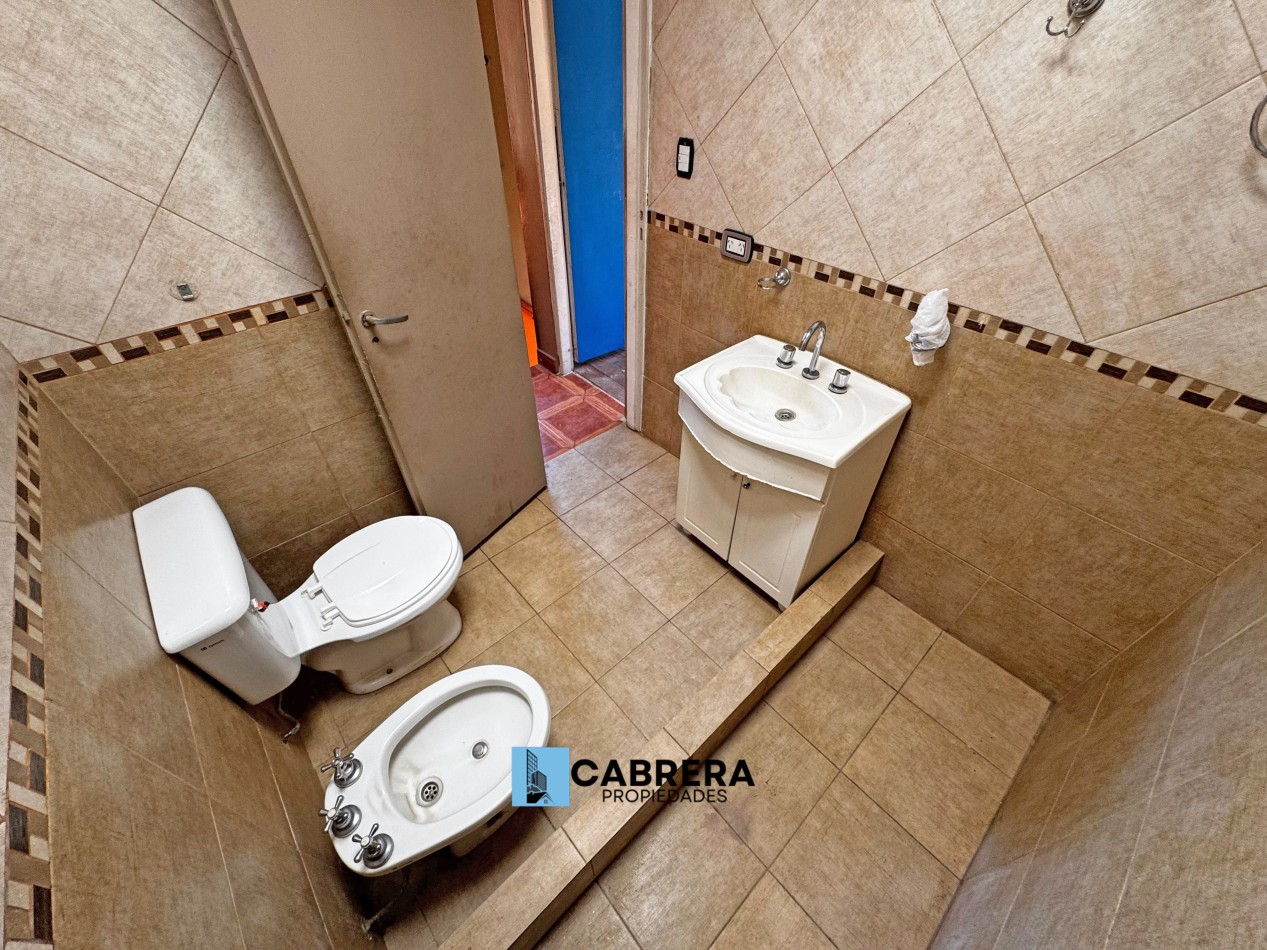 CASA EN VENTA DE 4 AMBIENTES EN MORENO - CAMPO LAS ACACIAS