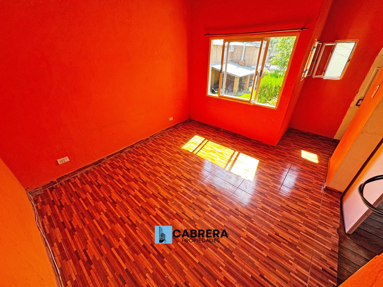CASA EN VENTA DE 4 AMBIENTES EN MORENO - CAMPO LAS ACACIAS