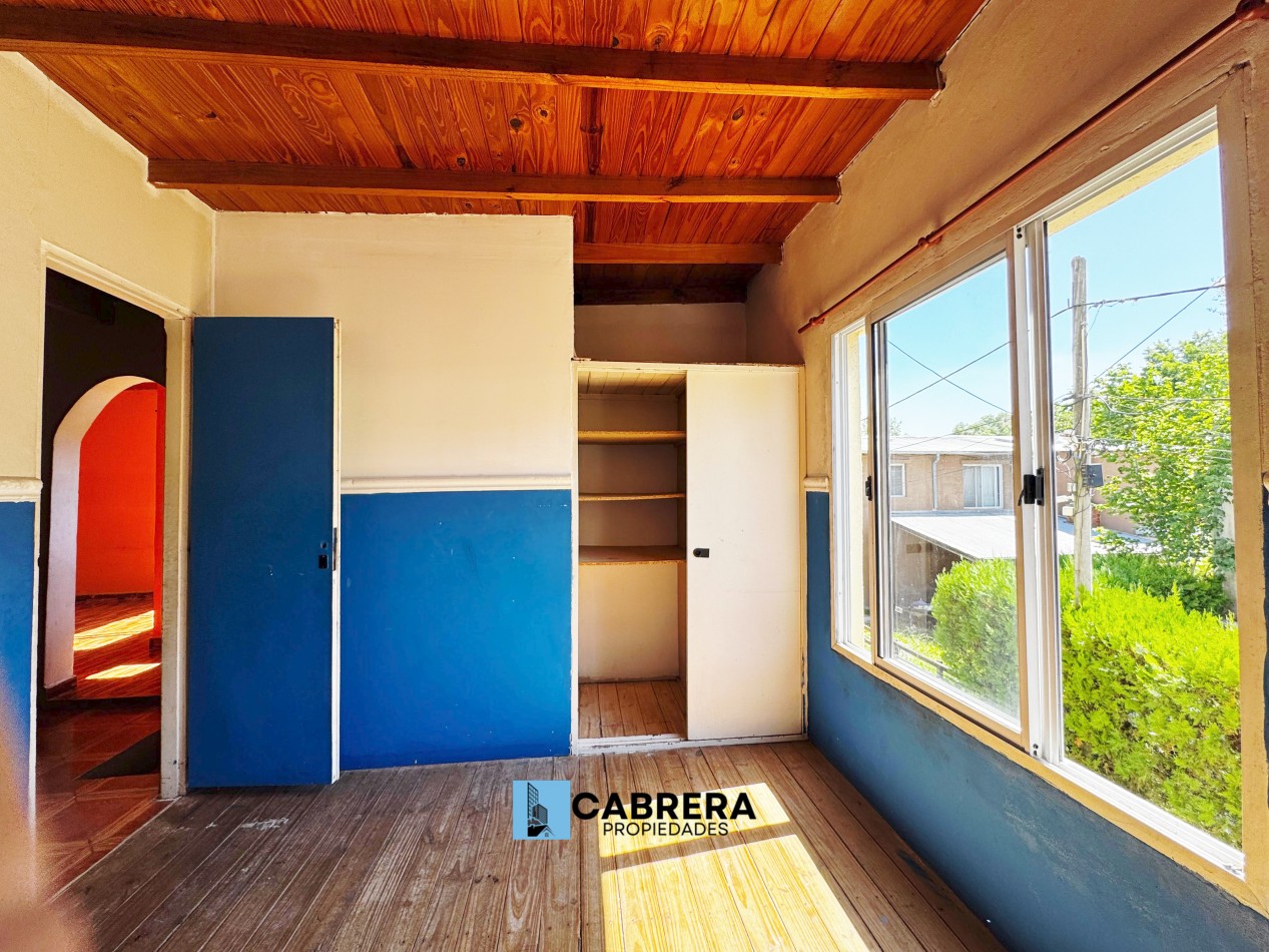 CASA EN VENTA DE 4 AMBIENTES EN MORENO - CAMPO LAS ACACIAS