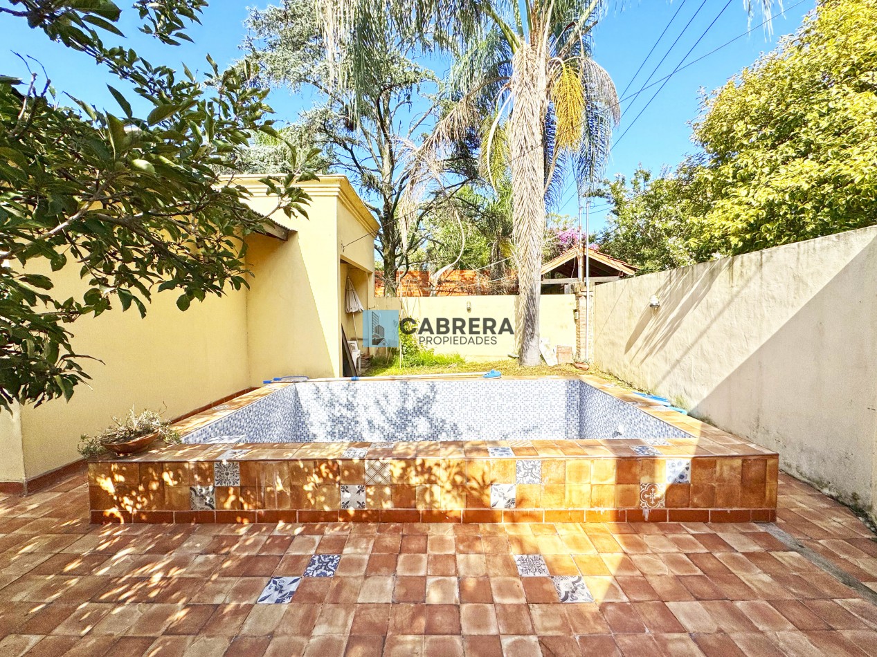 CASA EN VENTA 3 AMBIENTES EN FRANCISCO ALVAREZ, MORENO.