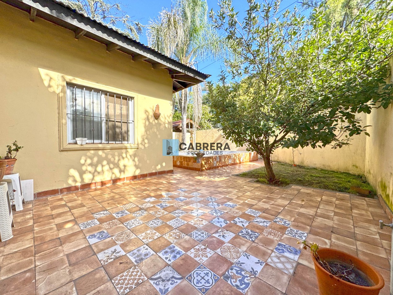 CASA EN VENTA 3 AMBIENTES EN FRANCISCO ALVAREZ, MORENO.
