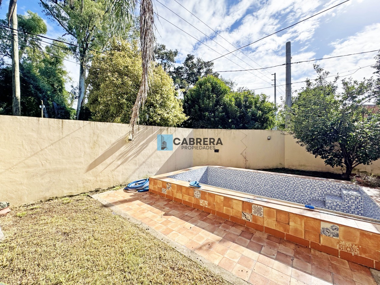 CASA EN VENTA 3 AMBIENTES EN FRANCISCO ALVAREZ, MORENO.