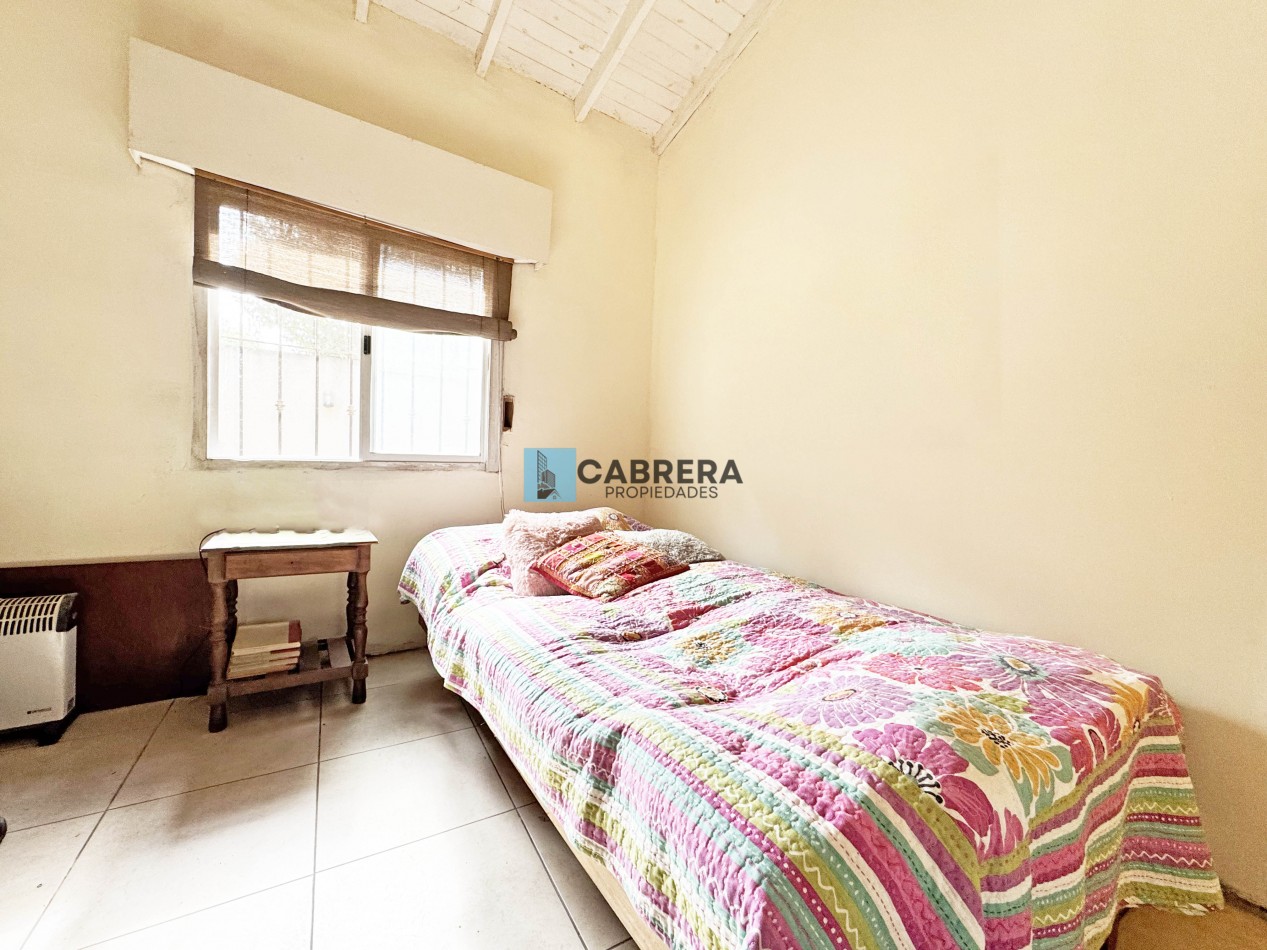 CASA EN VENTA 3 AMBIENTES EN FRANCISCO ALVAREZ, MORENO.