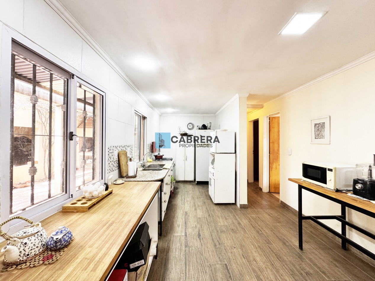 CASA EN VENTA 3 AMBIENTES EN FRANCISCO ALVAREZ, MORENO.