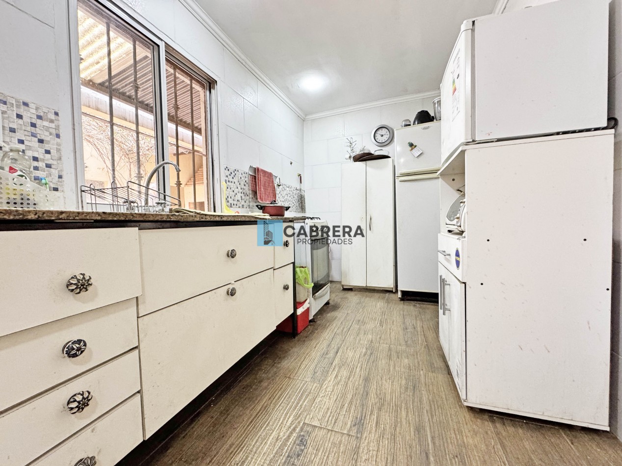 CASA EN VENTA 3 AMBIENTES EN FRANCISCO ALVAREZ, MORENO.