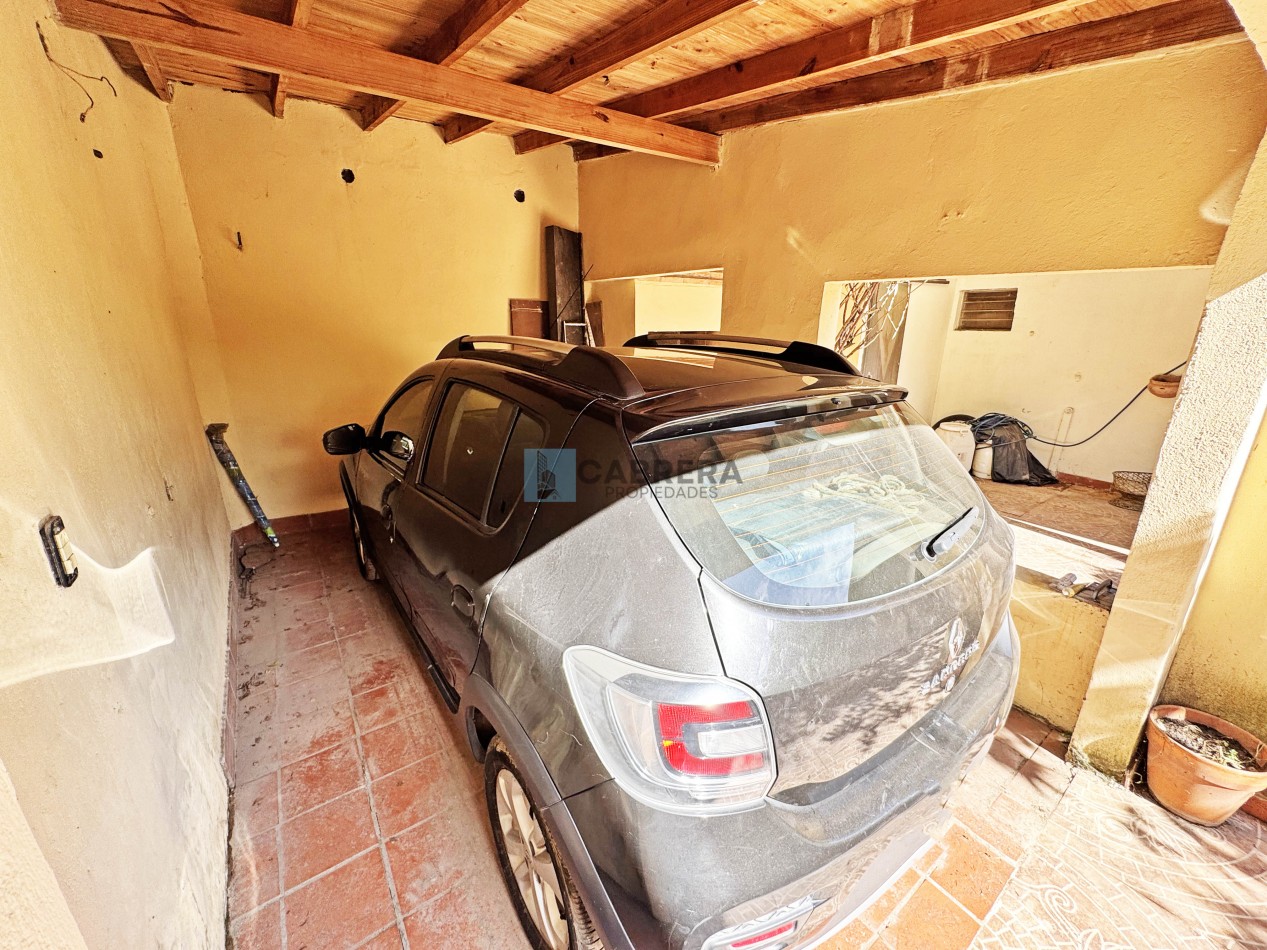 CASA EN VENTA 3 AMBIENTES EN FRANCISCO ALVAREZ, MORENO.