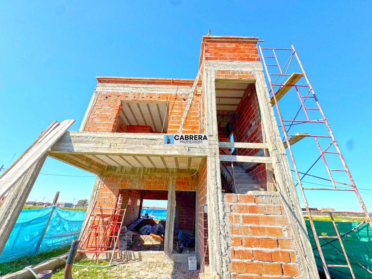 CASA A ESTRENAR 4 AMBIENTES EN DON EUGENIO II